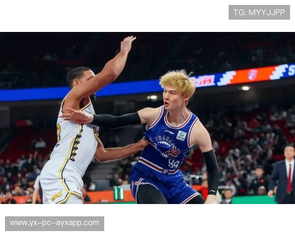 CBA王哲林低位卡位技巧解析：制胜的秘密武器