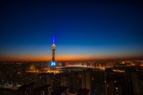 爱游戏娱乐网址-东契奇激动回应裁判问题：这辈子从没遇过，东契奇的比赛视频