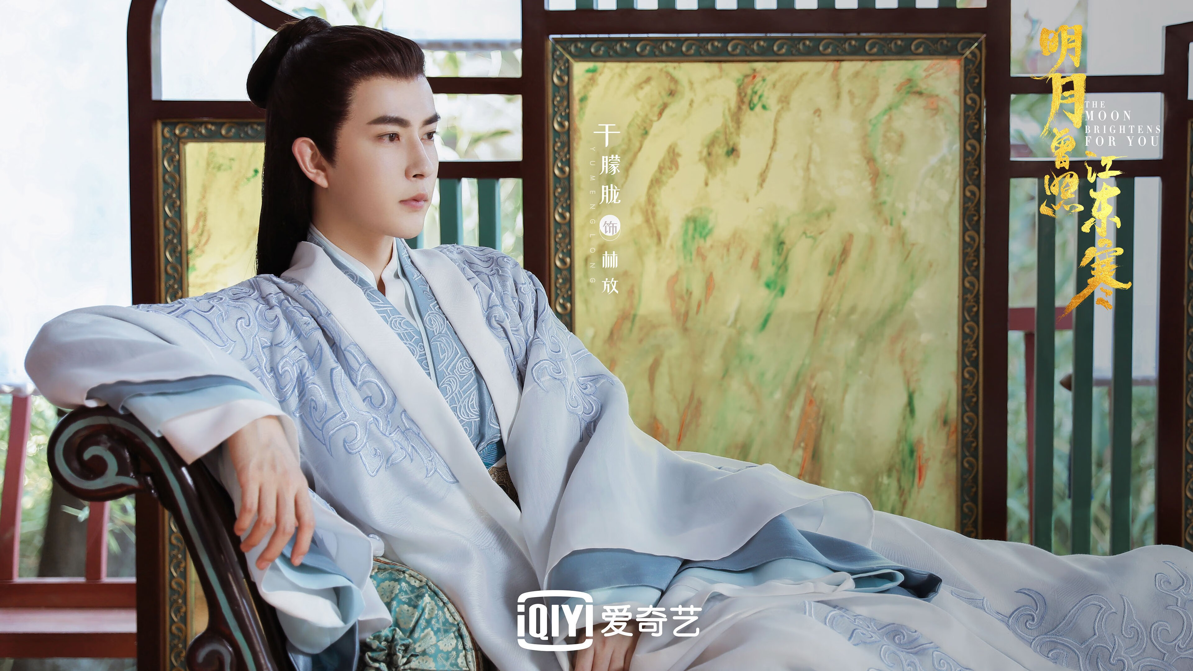 中国足球职业联赛举办新型线上赛事活动，中国实行足球职业联赛