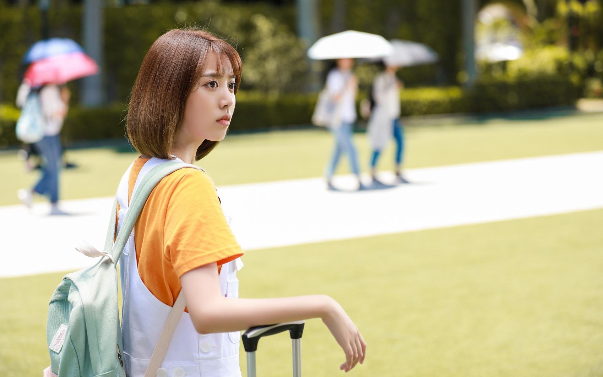 中国足球职业联赛举办新型线上赛事活动，中国实行足球职业联赛