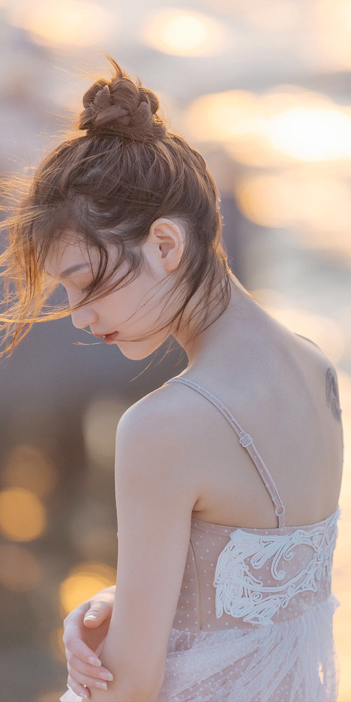 5年蜕变,雷军分享玄戒芯片和造车创业故事