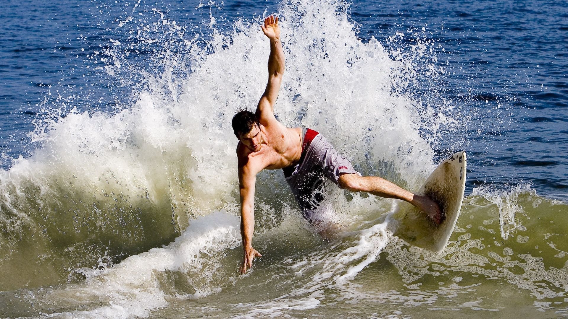 世界杯：音乐课组织合唱多国语言版本的足球歌曲